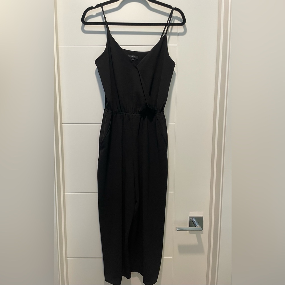 R&W v-neck jumpsuit | Size x-small (~2)